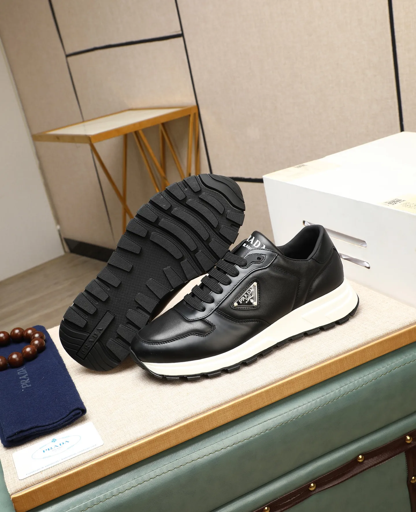 Men's shoes 💰540 🌹🌹[PRADA—Prada] 2025 latest model 🙈original replica! 👟👟👟Available here. The workmanship is top-notch. The upper is made from Italy. 🇮🇹Imported first-layer cowhide. ❗️Breathable genuine leather lining @Suitable for travel. The original version has an enlarged engraved sole, making it suitable for all kinds of travels, showing low-key luxury. Let quality speak for itself. Color: Size: 38-45